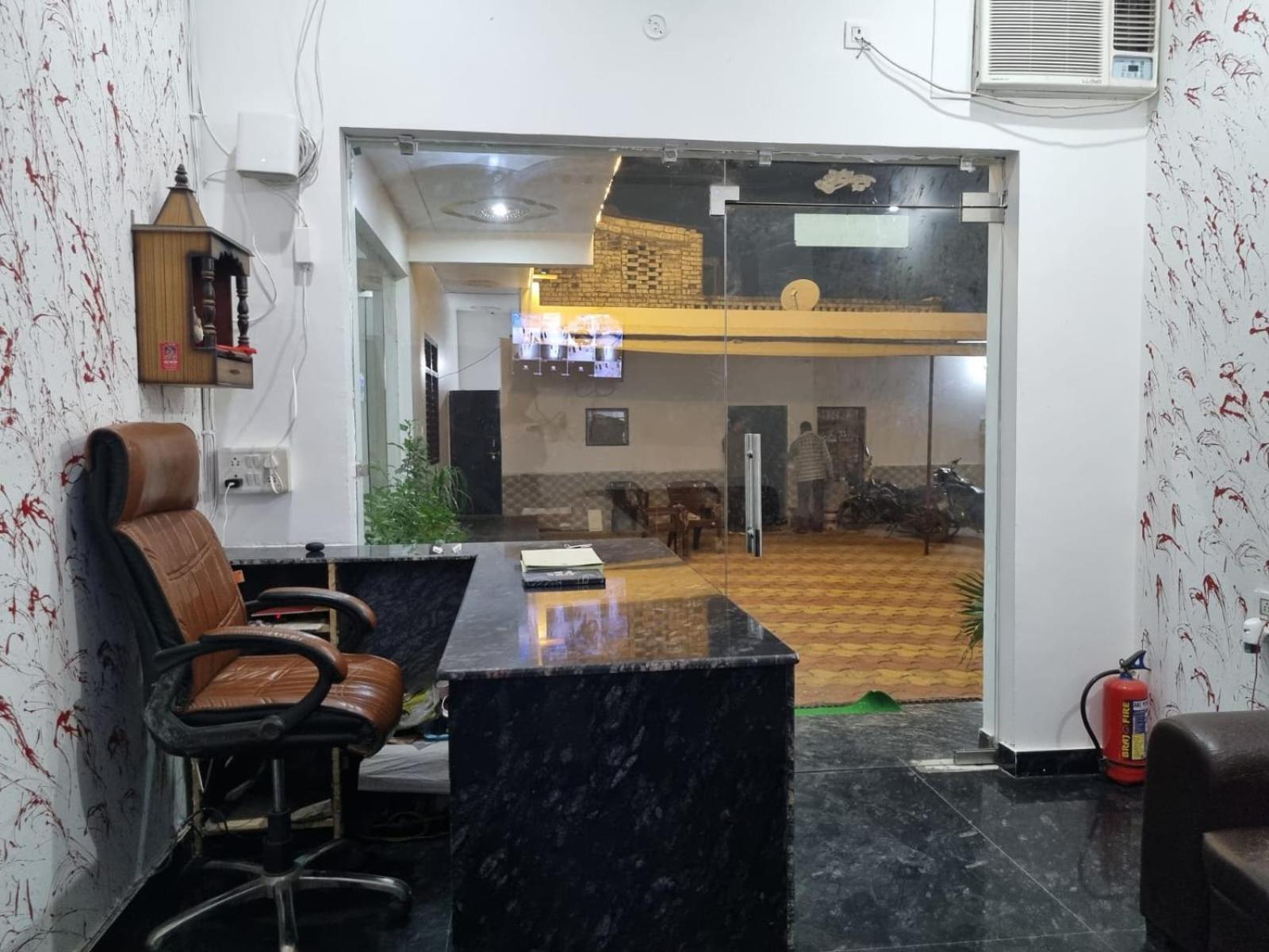 Vrindavan Bhakti Bhavan- Near Prem Mandir By Mukund Hotel Kültér fotó